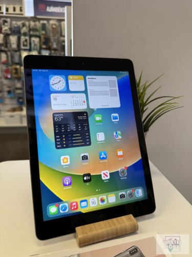 Apple iPad 5TH Gen 32GB Wifi Használt 6 Hónap Garanciával