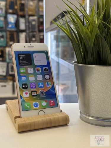 Apple iPhone 8 64GB 89% os Akkuval Kártyafüggetlen 12 Hónap Garanciával Használt